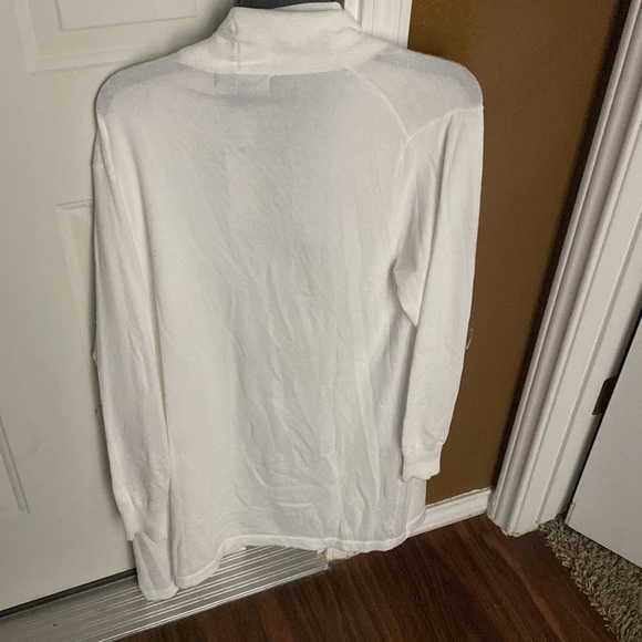 Never been worn new with tags - Picture 2 of 3